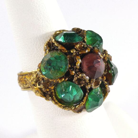 Vintage 1960s Green Rhinestone Flower Adjustable Cocktail Ring - Picture 1 of 10